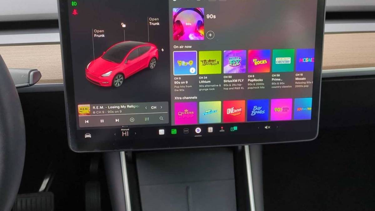 2021 Tesla Model Y 5YJYGDED7MF109693