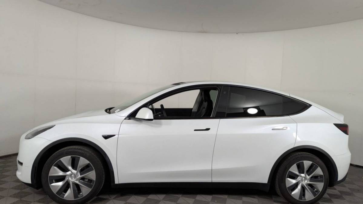 2021 Tesla Model Y 5YJYGDED6MF134150