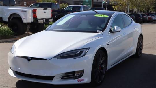 2016 Tesla Model S 5YJSA1E45GF174925