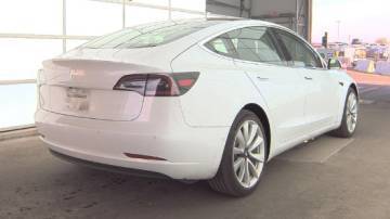 2018 Tesla Model 3 5YJ3E1EA4JF051140