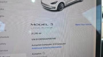 2018 Tesla Model 3 5YJ3E1EA4JF051140