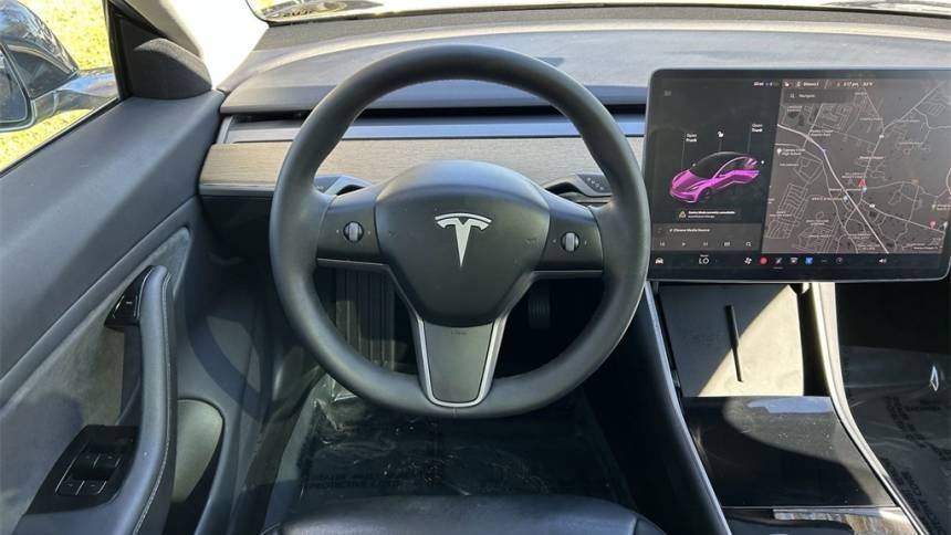 2019 Tesla Model 3 5YJ3E1EB9KF452094