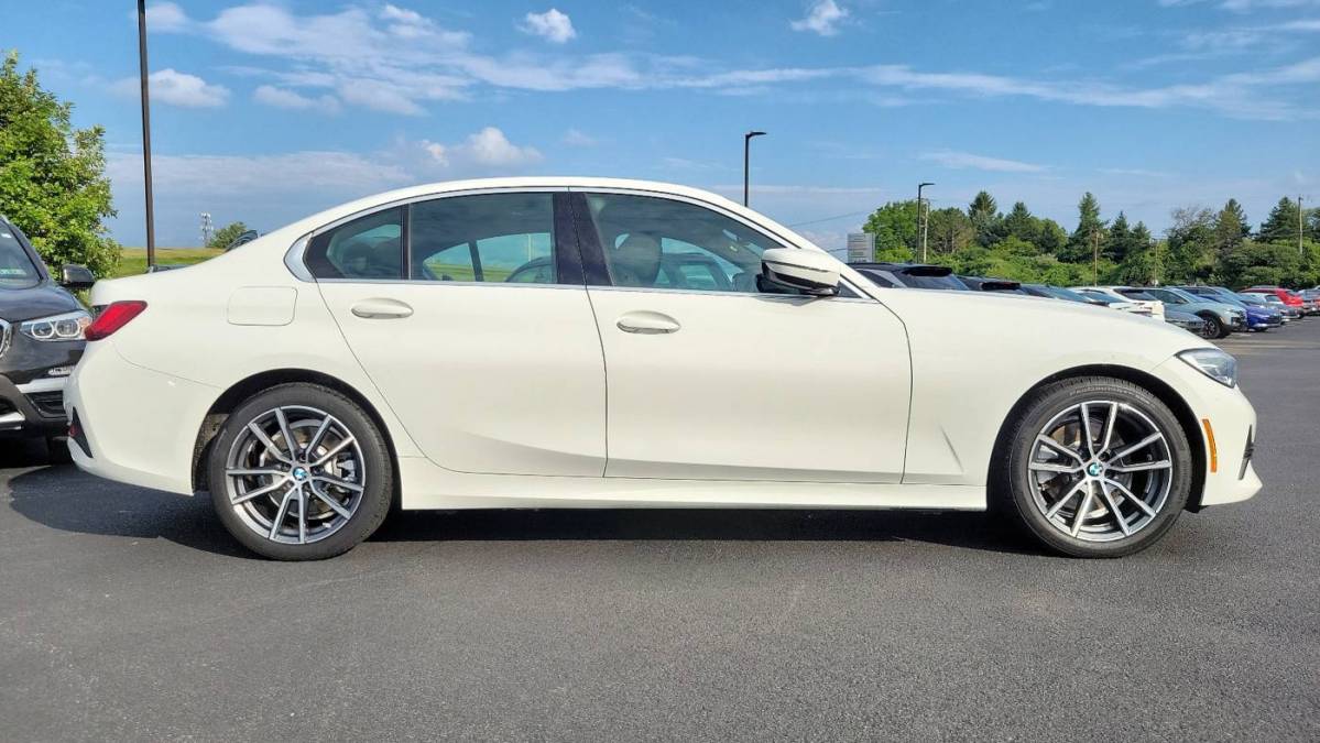 2021 BMW 3 Series - Images - 7