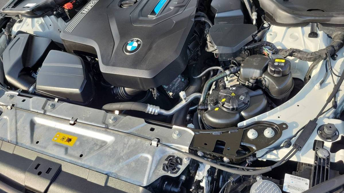 2021 BMW 3 Series - Images - 30