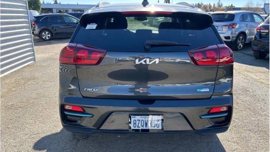 2022 Kia NIRO EV KNDCC3LG5N5137458