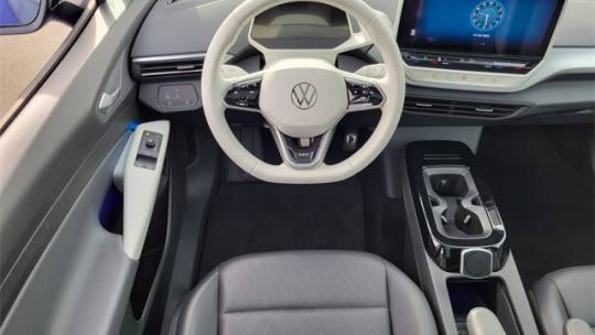 2021 Volkswagen ID.4 WVGDMPE25MP023212