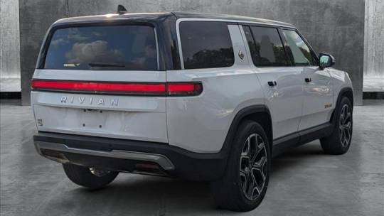 2022 Rivian R1S 7PDSGABL2NN001669