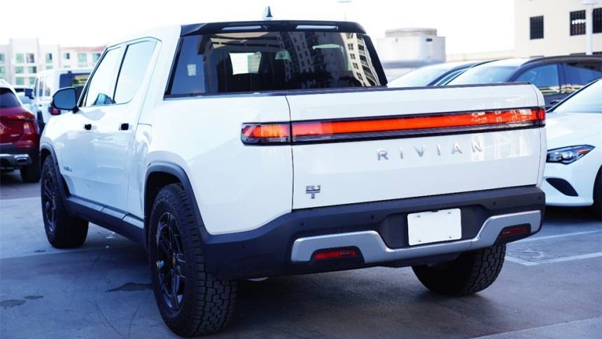 2024 Rivian R1T 7FCTGCAA0RN030935