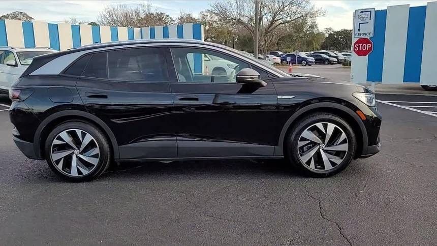 2021 Volkswagen ID.4 WVGDMPE22MP012135