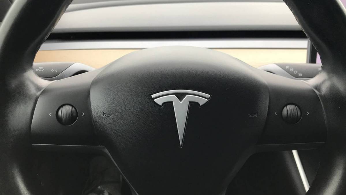 2019 Tesla Model 3 5YJ3E1EA1KF425723