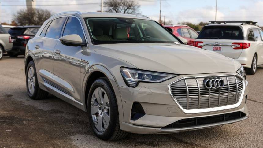 2019 Audi e-tron WA1LABGE3KB024351