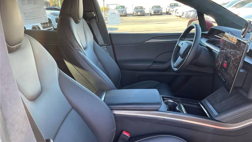 2023 Tesla Model X 7SAXCBE6XPF423908