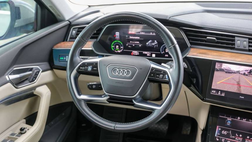 2019 Audi e-tron WA1LABGE3KB024351