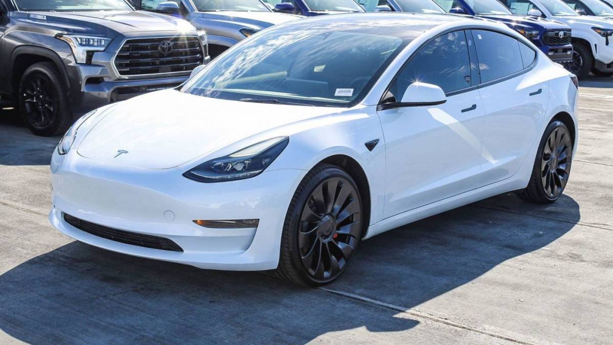 2023 Tesla Model 3 5YJ3E1EC0PF517849