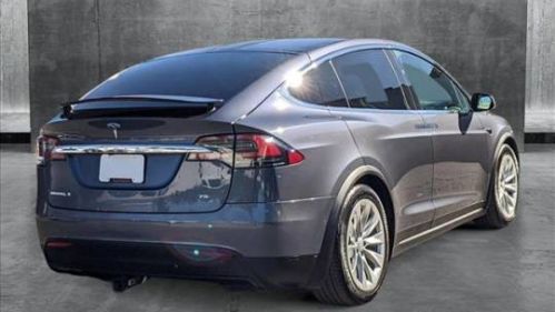 2016 Tesla Model X 5YJXCBE27GF028515