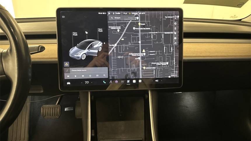 2019 Tesla Model 3 5YJ3E1EB4KF205498