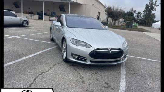 2016 Tesla Model S 5YJSA1E27GF123196