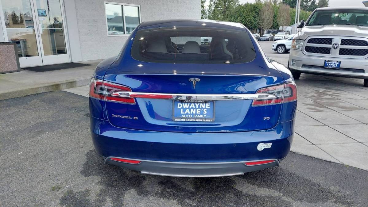 2016 Tesla Model S 5YJSA1E10GF130336