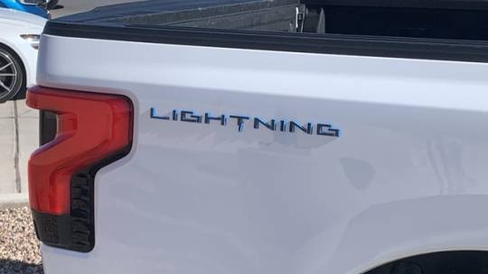 2022 Ford F-150 Lightning 1FTVW1EL0NWG05038