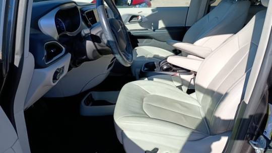 2019 Chrysler Pacifica 2C4RC1L79KR687016