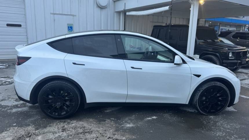 2021 Tesla Model Y 5YJYGDEE1MF298009