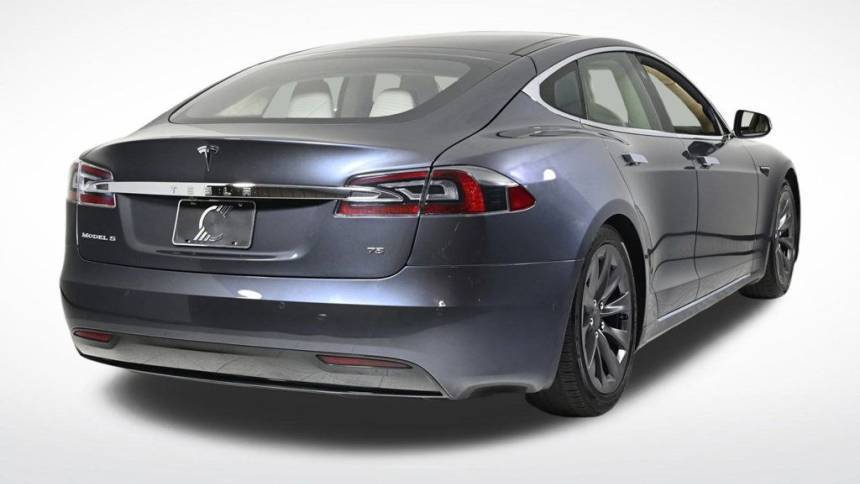 2017 Tesla Model S 5YJSA1E11HF222573