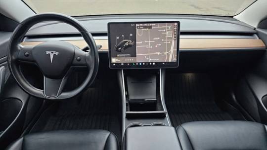 2018 Tesla Model 3 5YJ3E1EB4JF119493