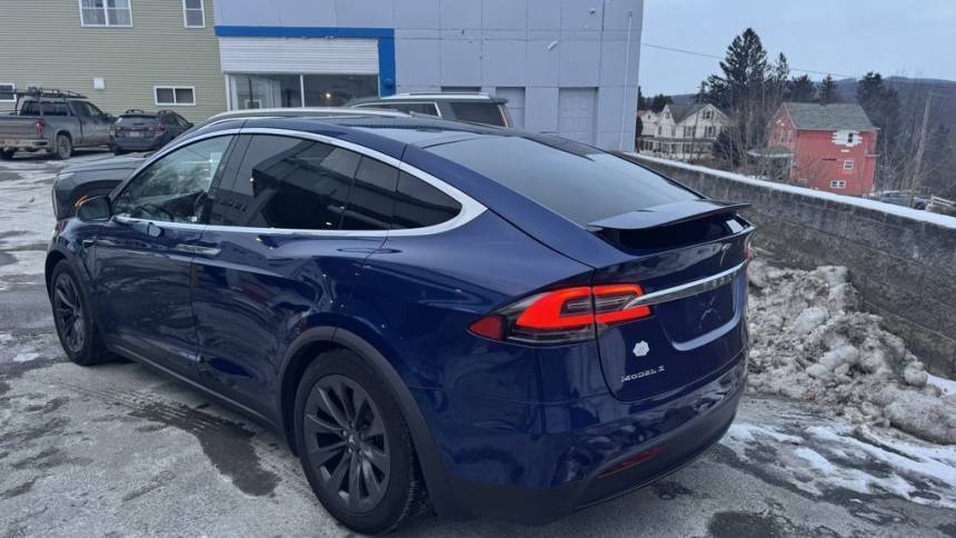 2018 Tesla Model X 5YJXCAE29JF104110