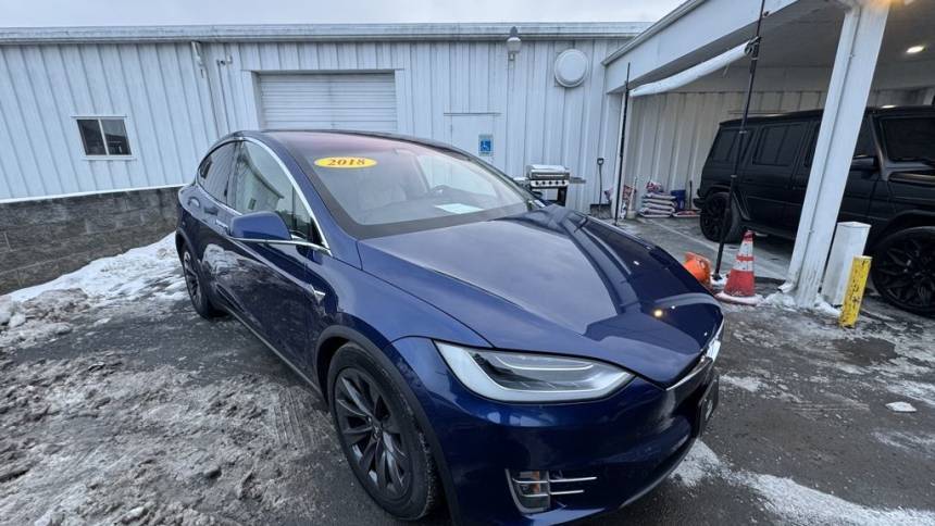 2018 Tesla Model X 5YJXCAE29JF104110