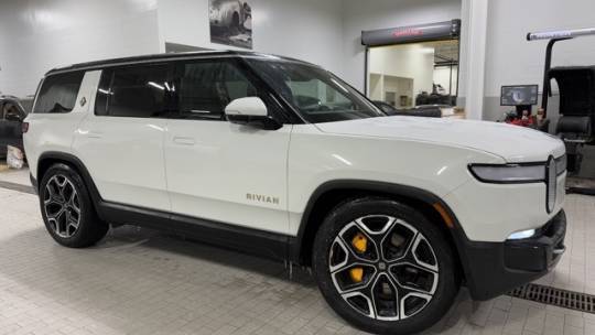 2023 Rivian R1S 7PDSGABA4PN013243