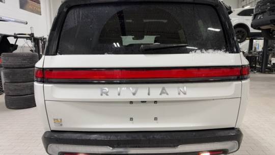 2023 Rivian R1S 7PDSGABA4PN013243