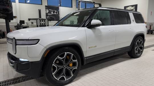 2023 Rivian R1S 7PDSGABA4PN013243