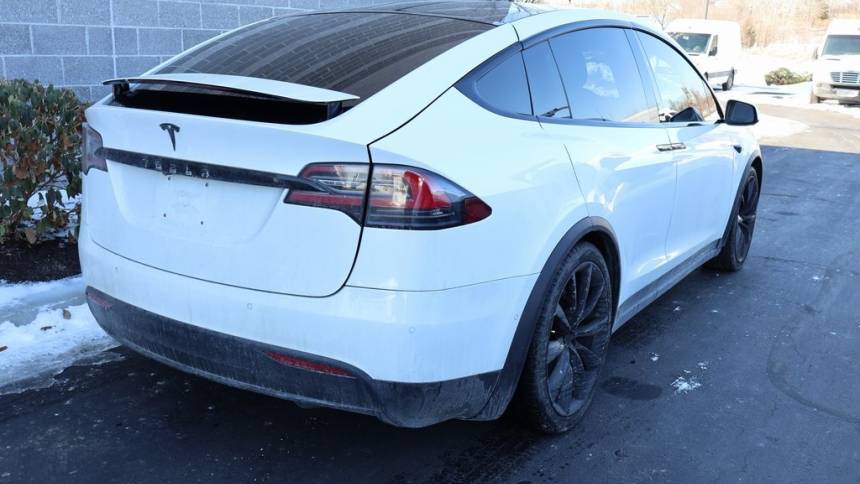 2016 Tesla Model X 5YJXCDE22GF026425