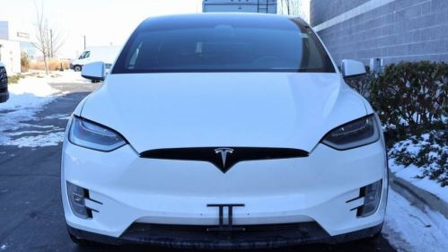 2016 Tesla Model X 5YJXCDE22GF026425