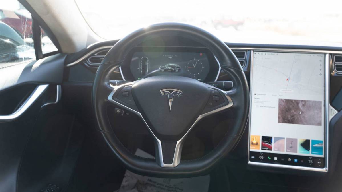 2016 Tesla Model S 5YJSA1E1XGF132384