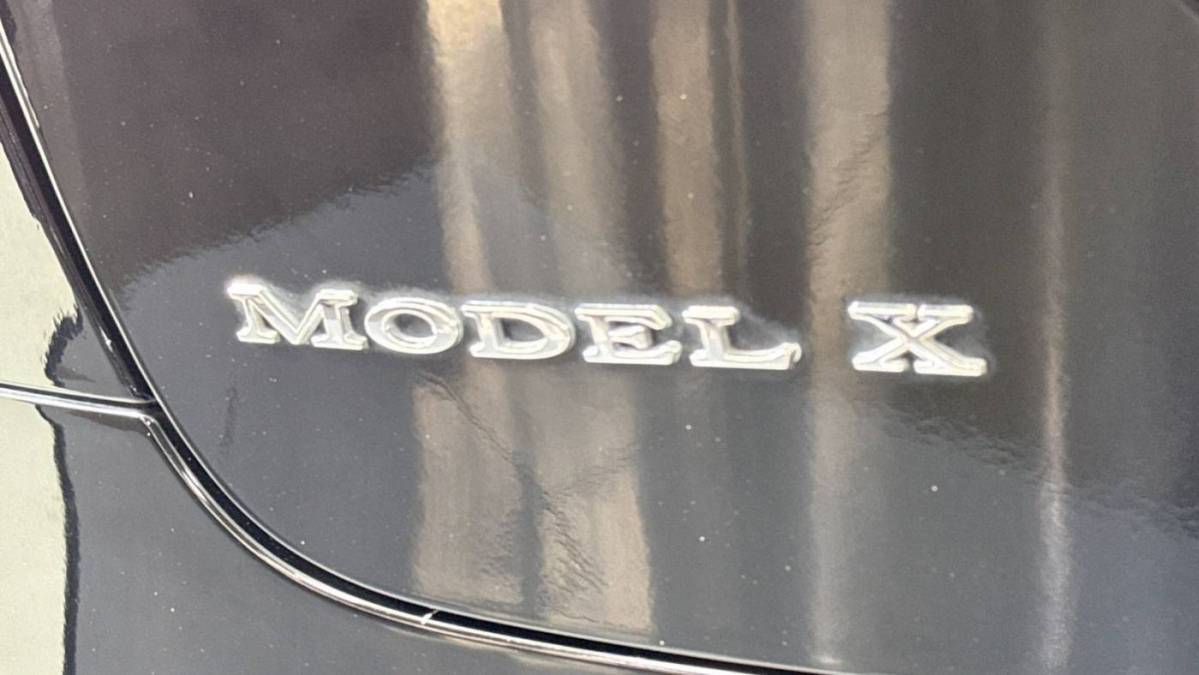 2017 Tesla Model X 5YJXCBE28HF066143