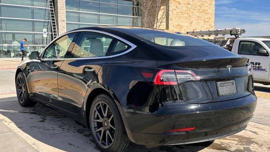 2019 Tesla Model 3 5YJ3E1EA2KF322603