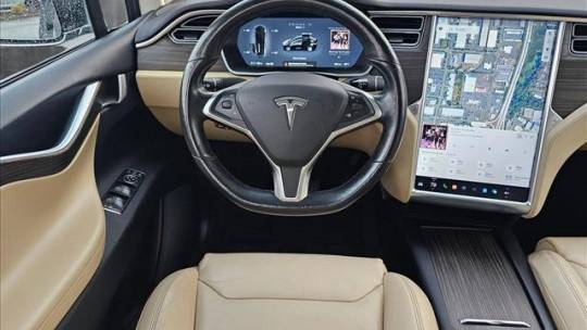 2016 Tesla Model X 5YJXCAE2XGF004025