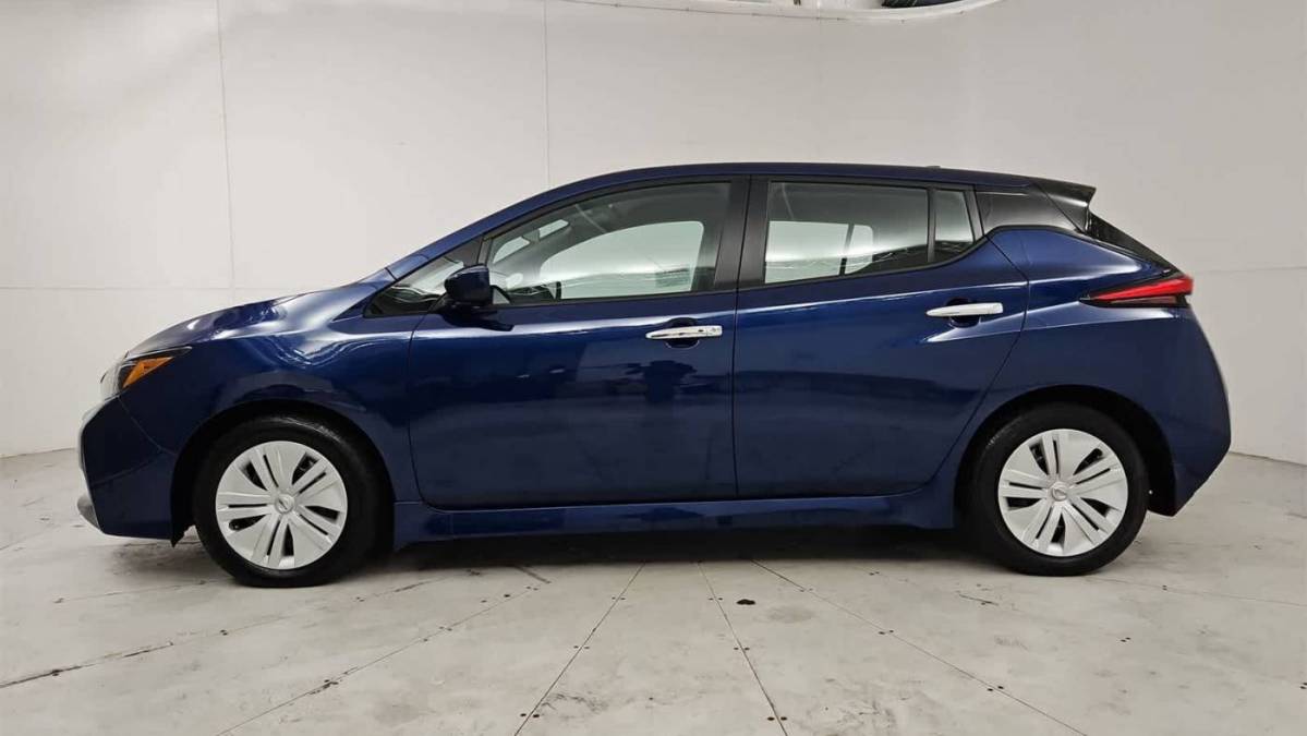 2022 Nissan LEAF 1N4AZ1BV8NC555718