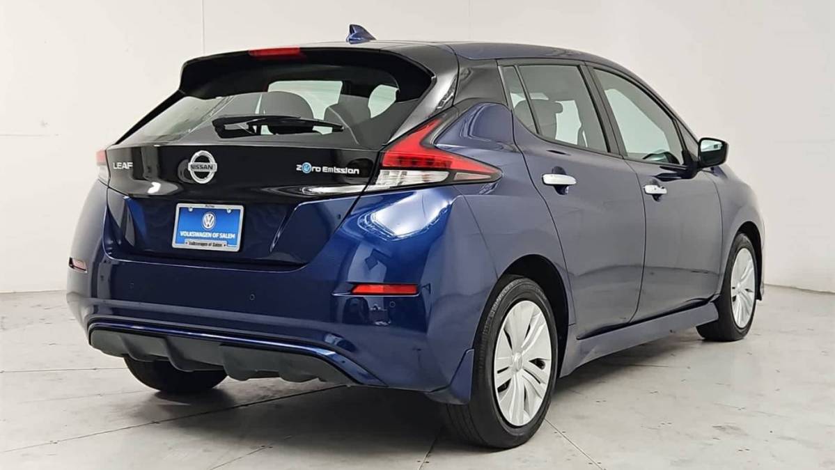 2022 Nissan LEAF 1N4AZ1BV8NC555718