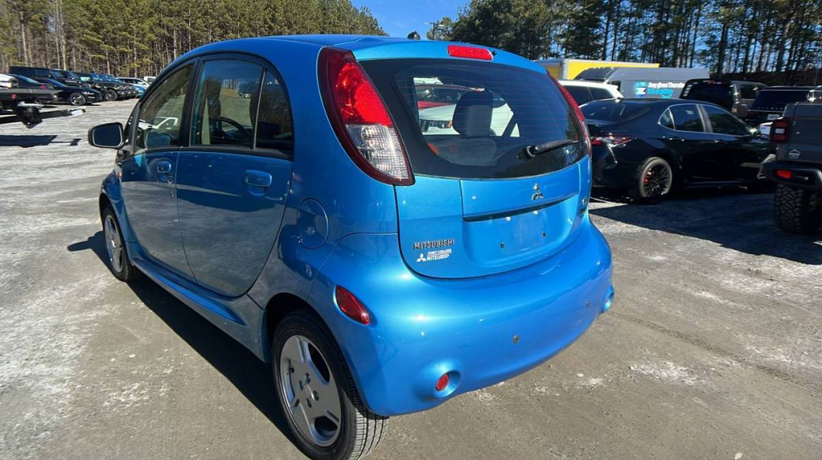 2014 Mitsubishi i-MiEV - Images - 7