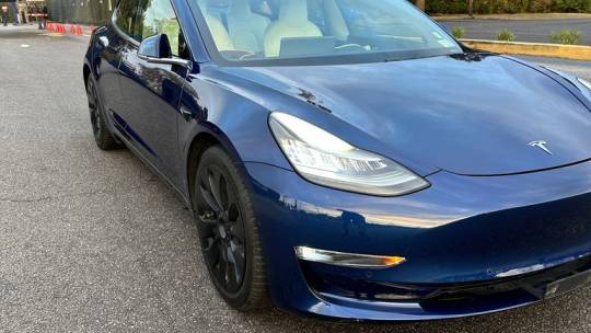 2018 Tesla Model 3 5YJ3E1EBXJF099881