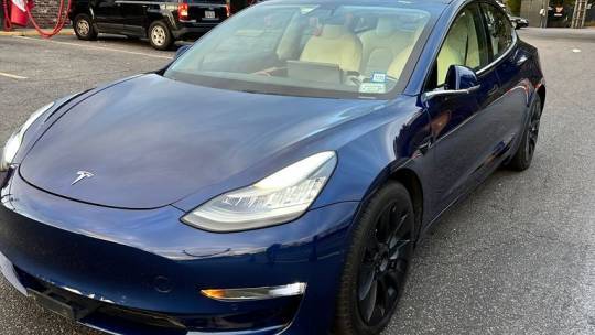 2018 Tesla Model 3 5YJ3E1EBXJF099881