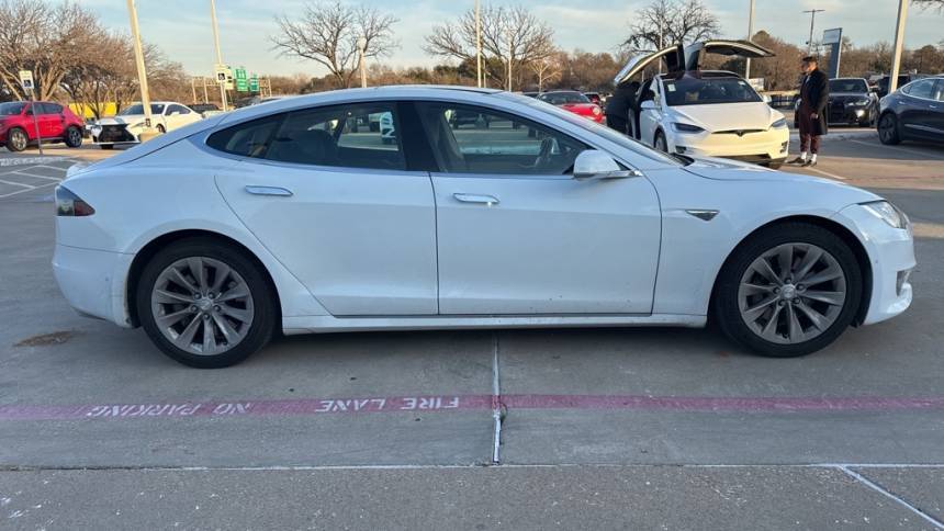 2016 Tesla Model S 5YJSA1E16GF140286