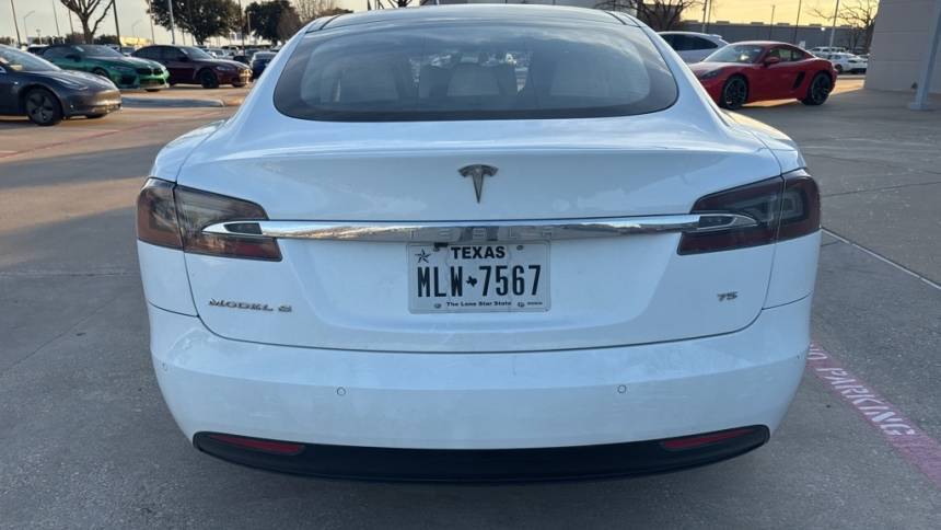 2016 Tesla Model S 5YJSA1E16GF140286