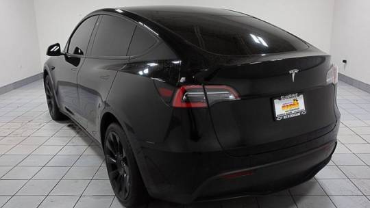 2021 Tesla Model Y 5YJYGDED2MF124313