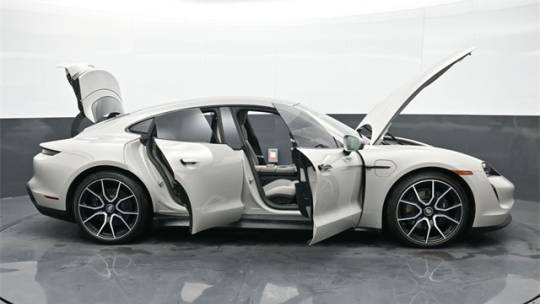 2022 Porsche Taycan WP0AA2Y10NSA17261