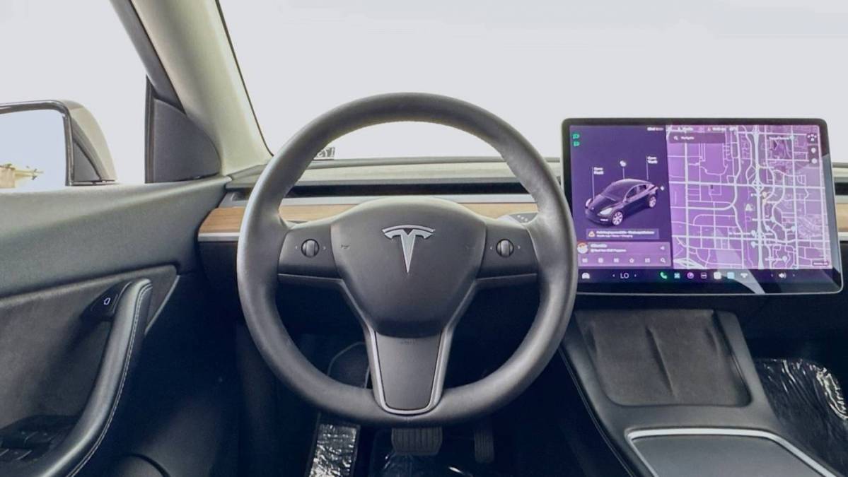 2021 Tesla Model Y 5YJYGAEE7MF271394