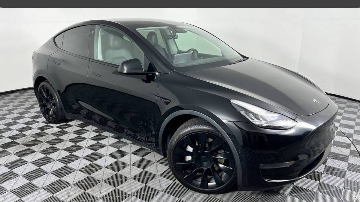 2021 Tesla Model Y 5YJYGDEE2MF070763