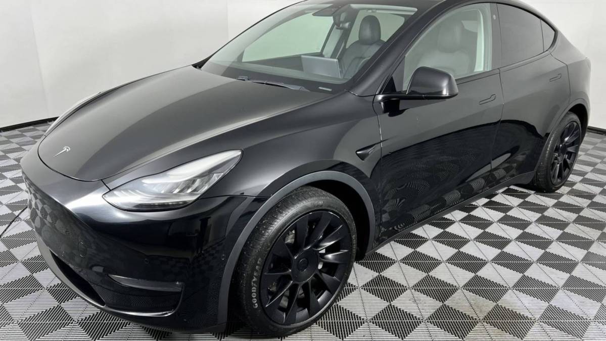 2021 Tesla Model Y 5YJYGDEE2MF070763